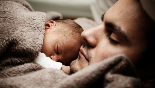 imagen "Cuidar en Igualdad": claves del proyecto que amplía las licencias por maternidad y paternidad