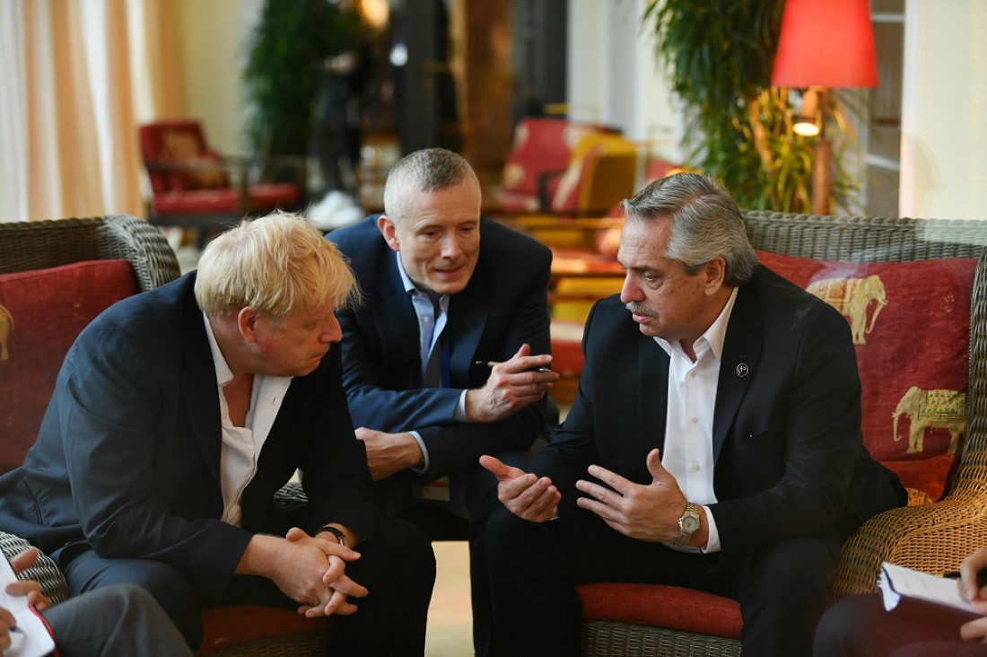 imagen Reunión entre Fernández y Johnson: el presidente planteó primero hablar de la soberanía de Malvinas