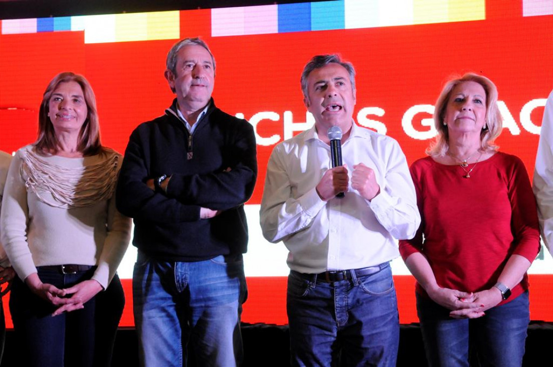 imagen Datos oficiales de Mendoza: Macri se impone por 9 puntos