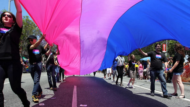 imagen Ni una etapa ni una confusión: artistas visibilizan la bisexualidad 