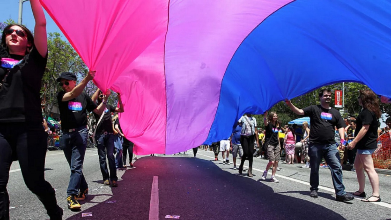 imagen Ni una etapa ni una confusión: artistas visibilizan la bisexualidad 