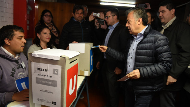 imagen Alfredo Cornejo participó de las elecciones universitarias