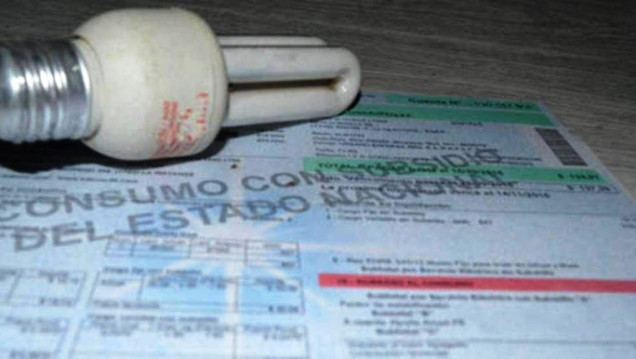 imagen Piden anular un cargo extra en la factura de la luz 