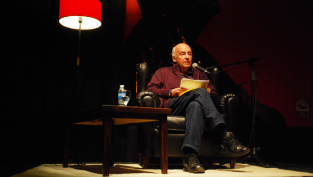 imagen Eduardo Galeano: "Las palabras me caminan a mí"