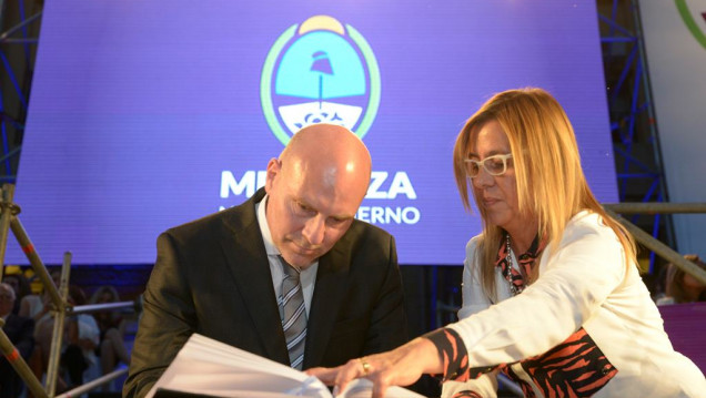 imagen Garay presentó a quienes los acompañarán en Gobierno