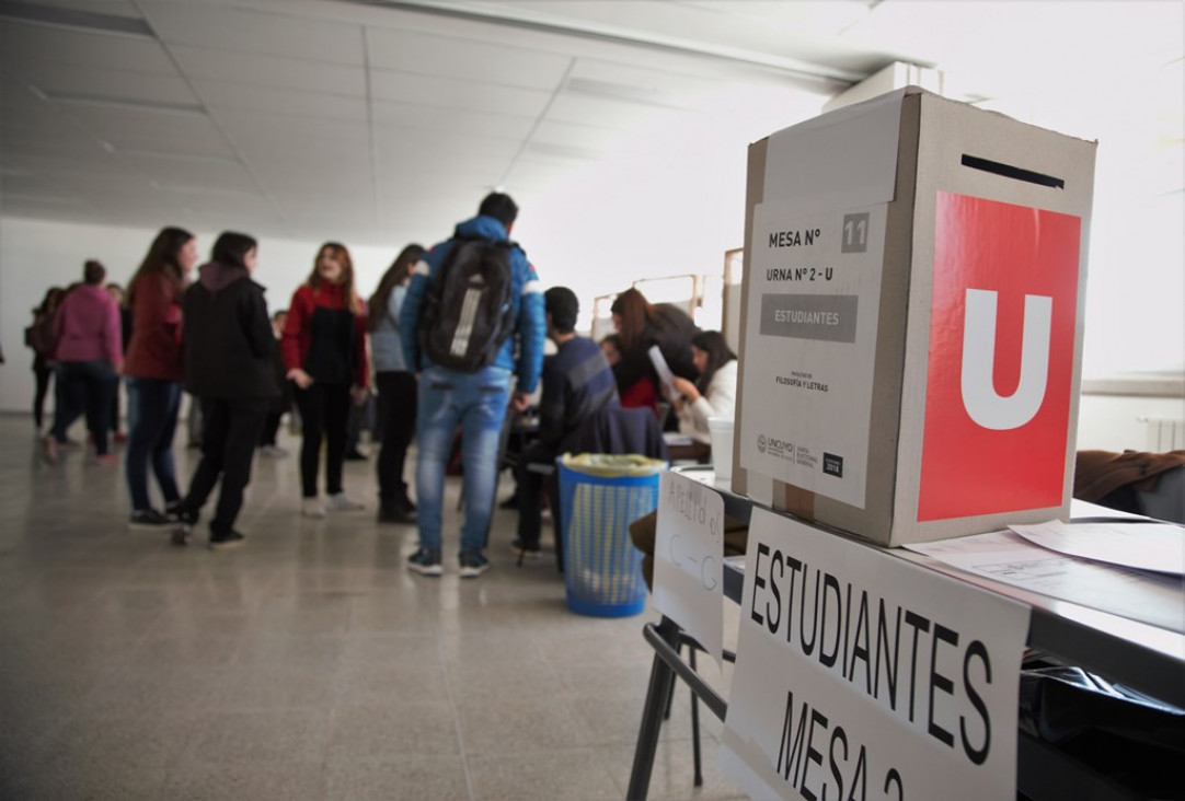 imagen La UNCUYO vive una jornada democrática