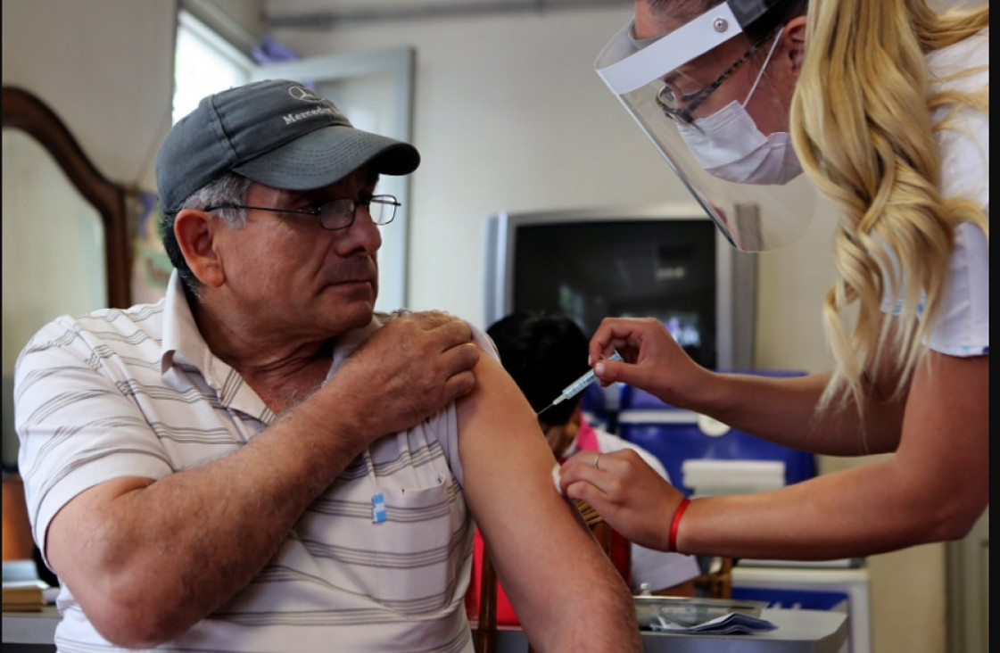 imagen Vacunación en Mendoza: ya se inscribieron más de 50.500 personas mayores de 70 años