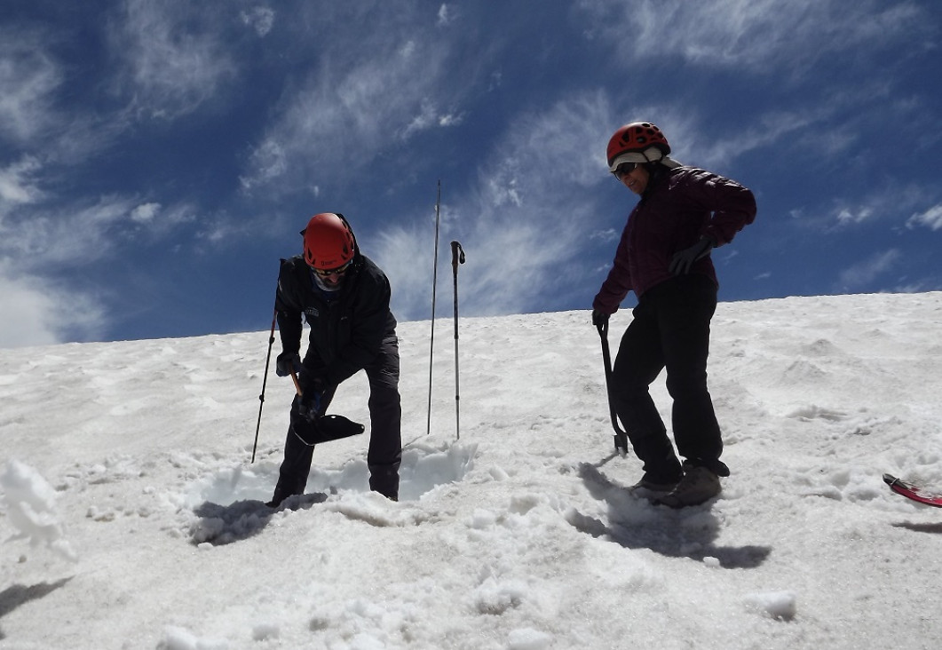 imagen El glaciar Azufre, el calentamiento global y un viaje hacia un futuro incierto