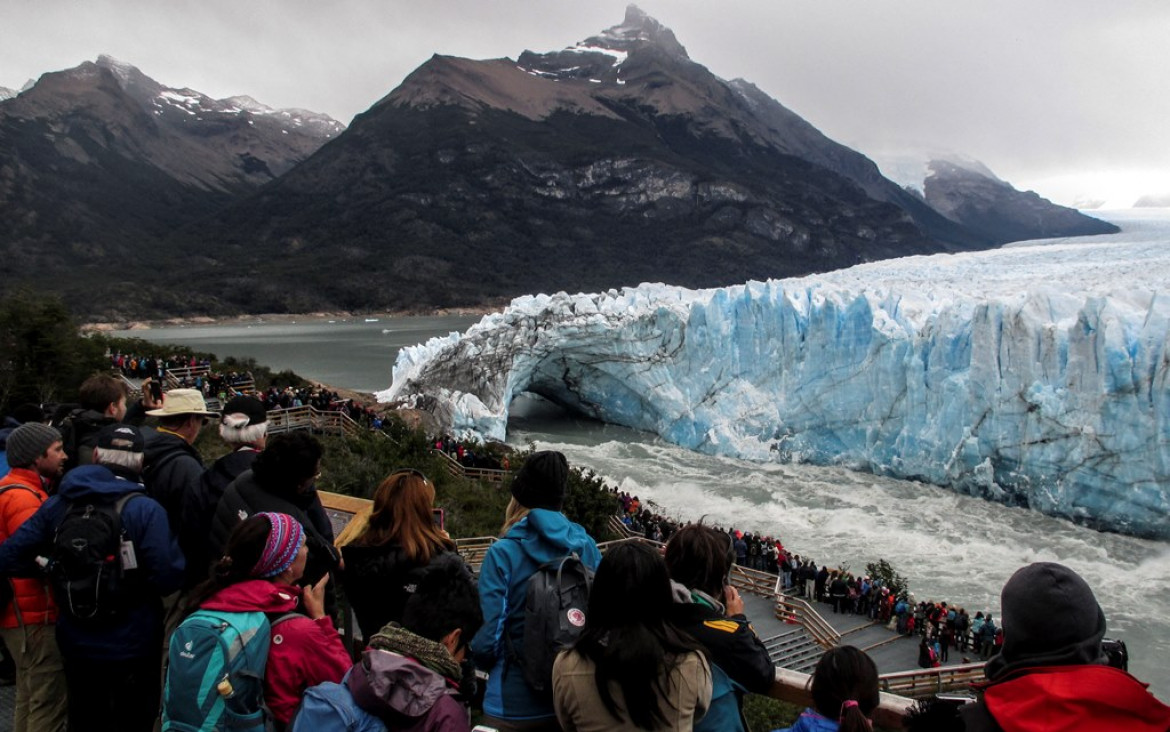 imagen Cayó el "puente de hielo" del Perito Moreno en la madrugada