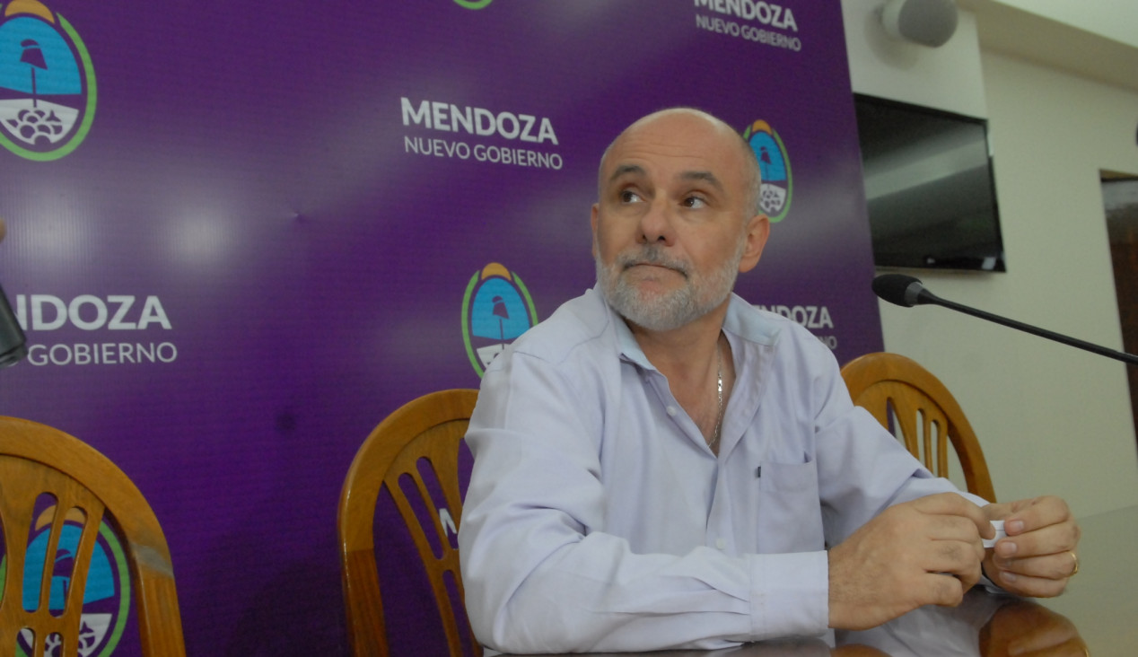 imagen Después de la polémica, renunció "el yerno"