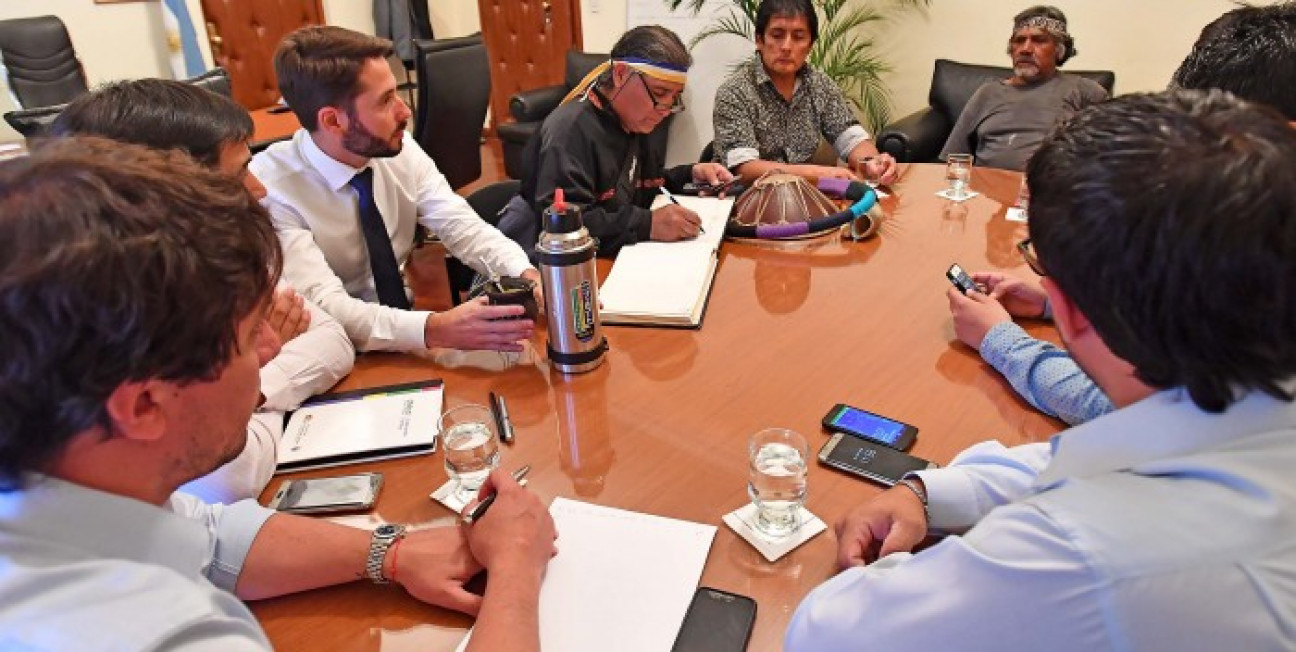 imagen Mesa de diálogo entre el Gobierno y los mapuches para bajar la tensión