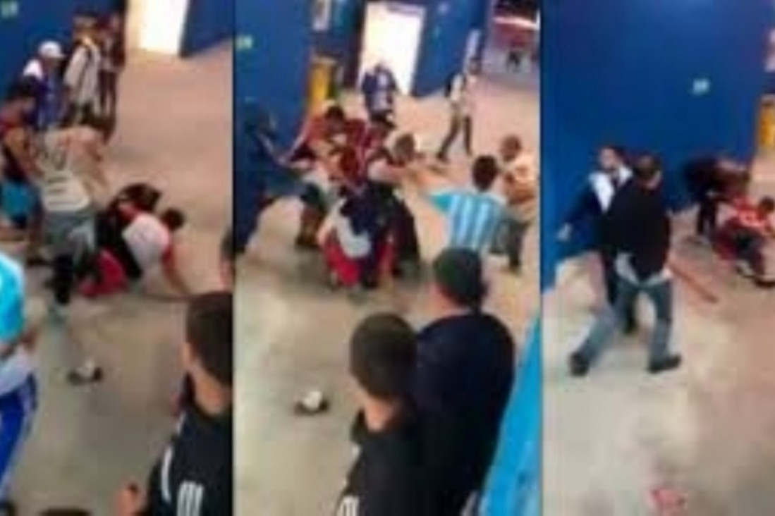 imagen Argentina, humillada: brutal golpiza de hinchas argentinos a dos croatas