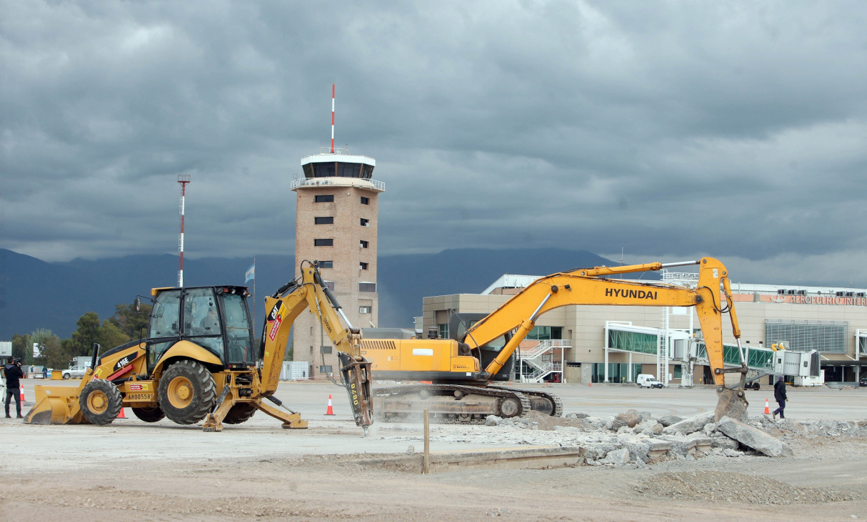 imagen Las obras en el aeropuerto El Plumerillo se encuentran al 30 % de ejecución