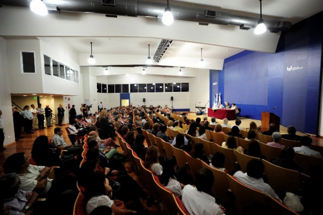 imagen El Hospital Universitario pone en marcha su primer proyecto comunitario