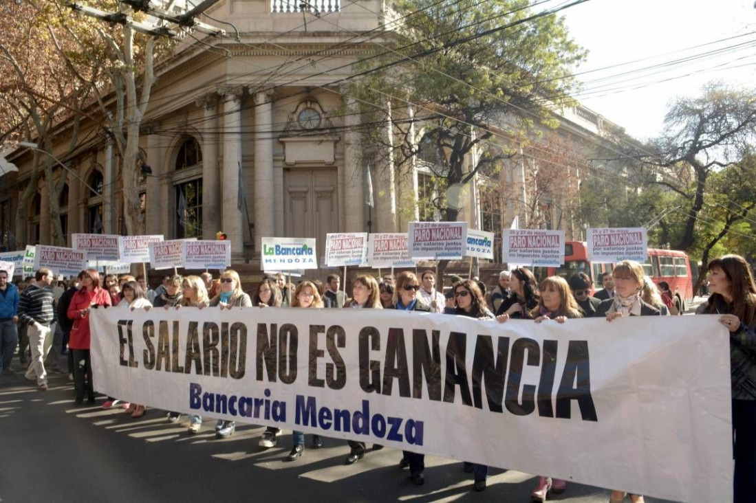imagen De 11 a 13 horas no habrá bancos en Mendoza