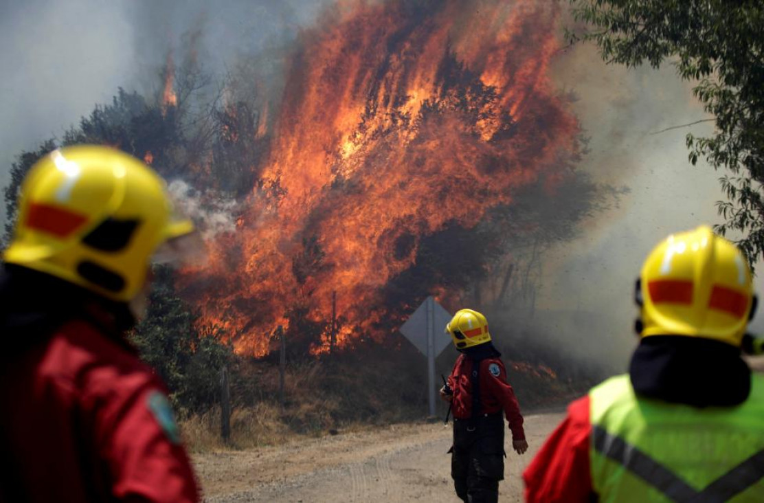 imagen Incendios en Chile: el fuego arrasó con un pueblo entero
