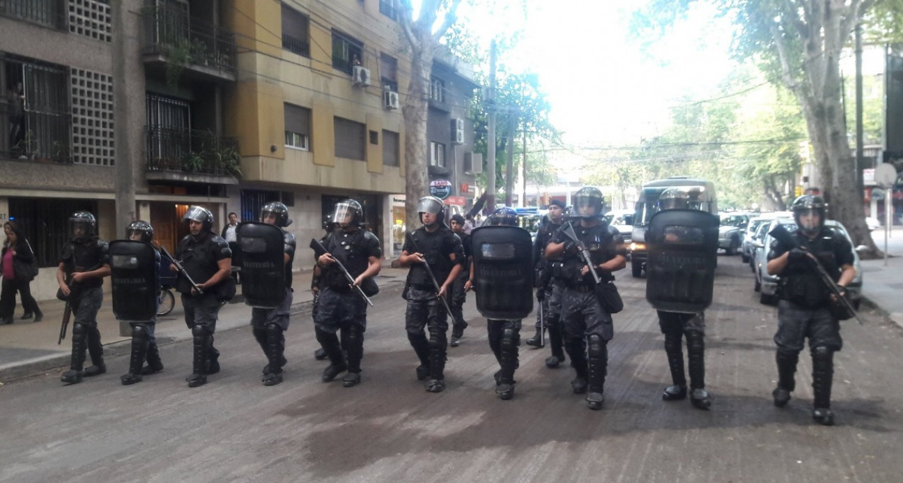 imagen Aval a la represión