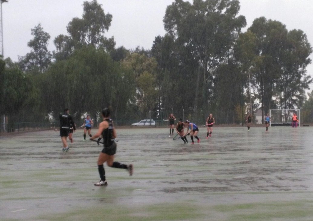 imagen Por la lluvia, se reprogramó la segunda jornada de los JUR