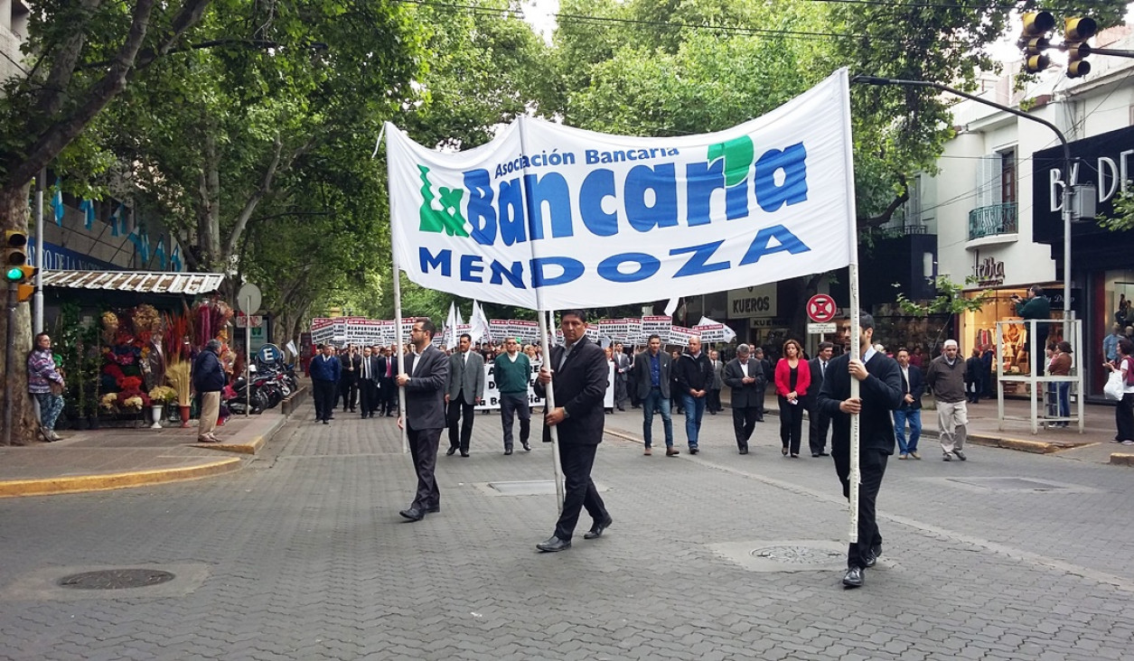 imagen Los bancarios contra la apertura de los bancos el sábado 29