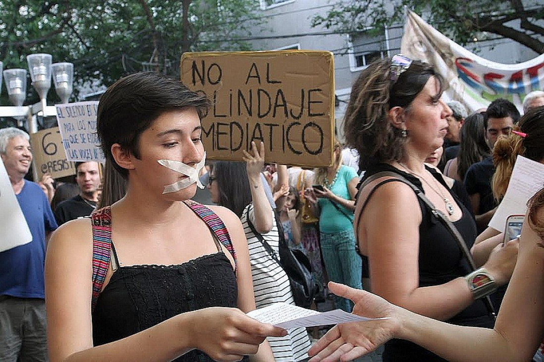 imagen AFSCA Mendoza: el DNU "es nefasto para la cultura democrática"