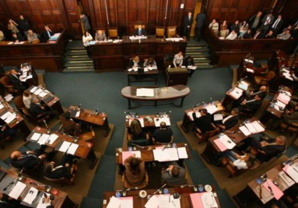 imagen Senadores sancionó la nueva Ley de Ministerios 
