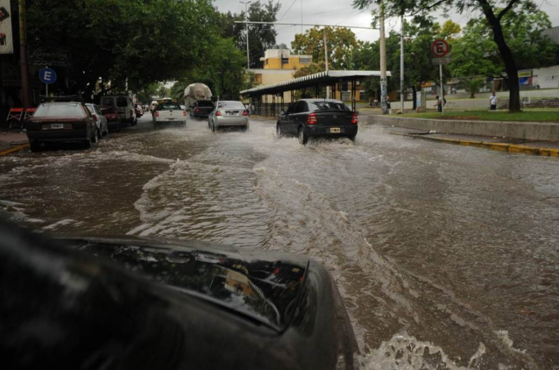 imagen La lluvia, la madre de todos los baches