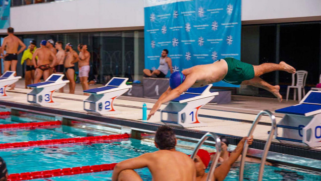 imagen "Los carpinchos", el primer equipo de natación de varones trans del país