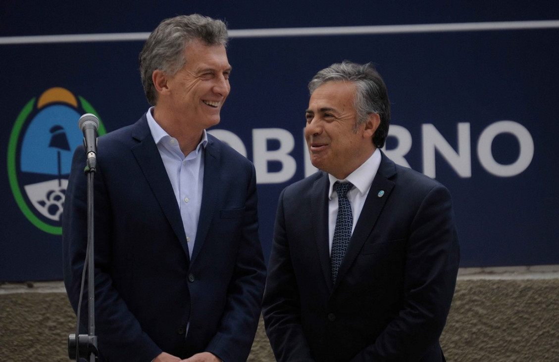 imagen Efecto Carrió: Macri recibe a Cornejo con una cena en Olivos