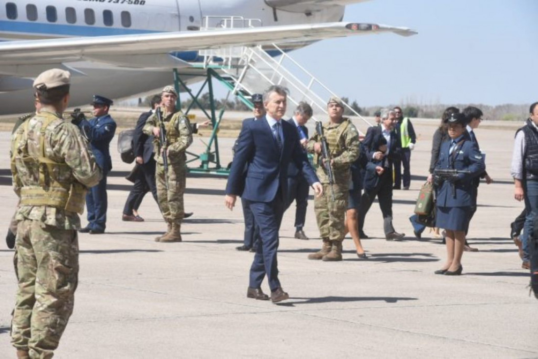 imagen Llegó Macri y ya participa del G20