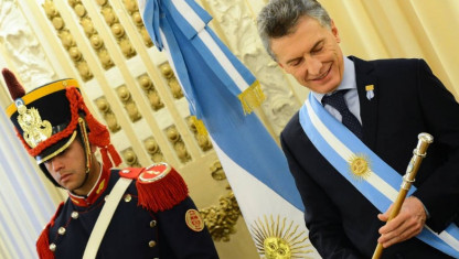 imagen Macri en datos: catorce meses de gestión y nueve frenos
