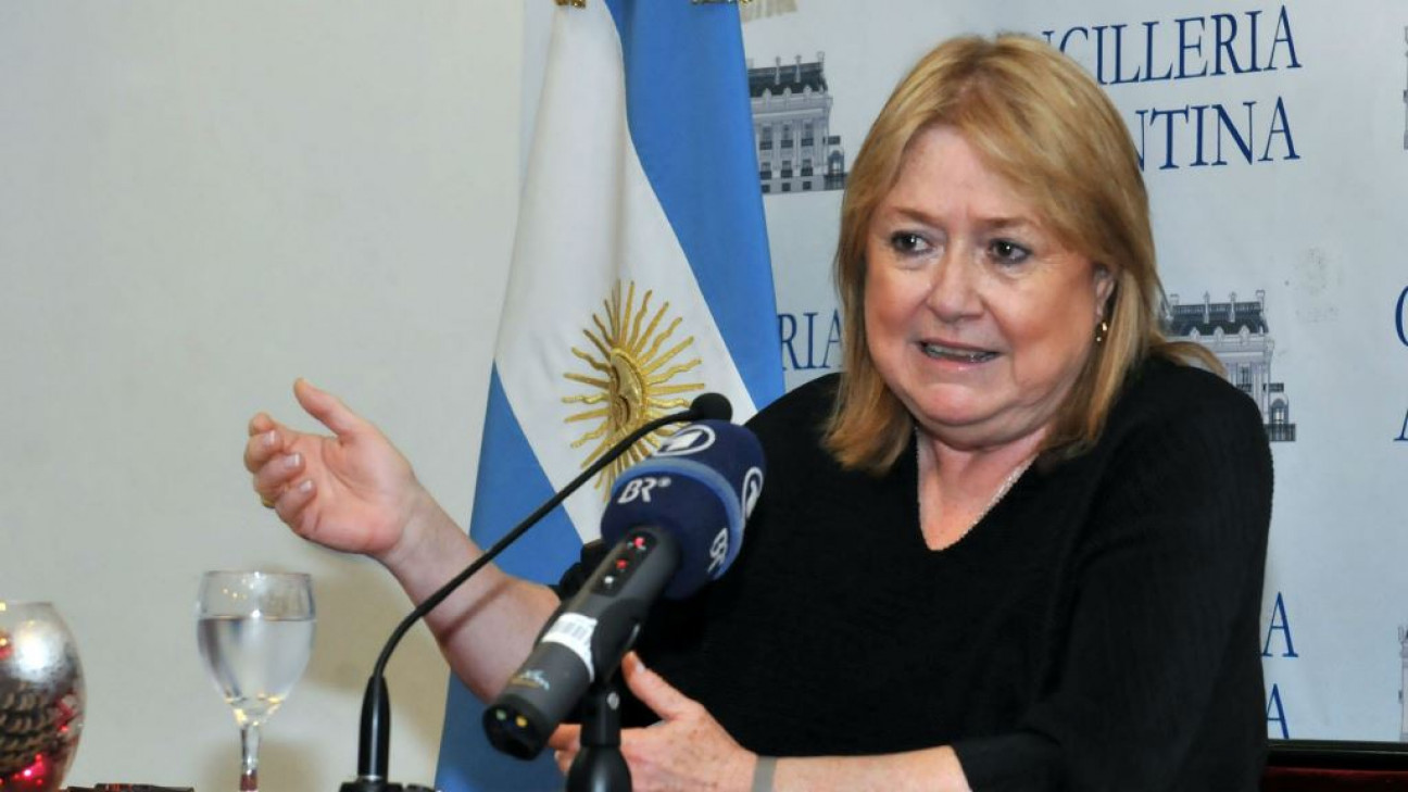 imagen Para Susana Malcorra hay que revisar las leyes inmigratorias