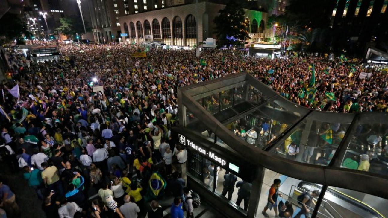 imagen  Manifestaciones contra Dilma Rousseff y Lula da Silva en las principales ciudades brasileñas