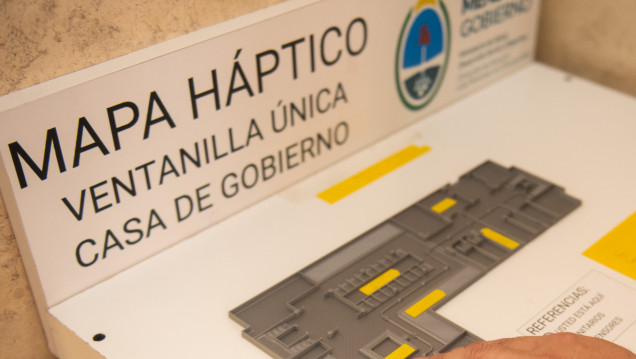 imagen Instalaron mapas hápticos para personas con discapacidad visual en tres grandes edificios públicos