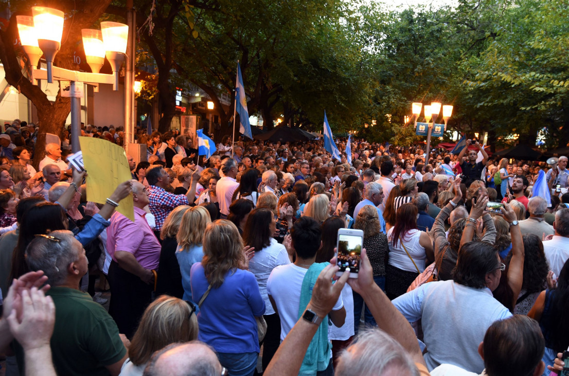imagen Dos marchas y un paro