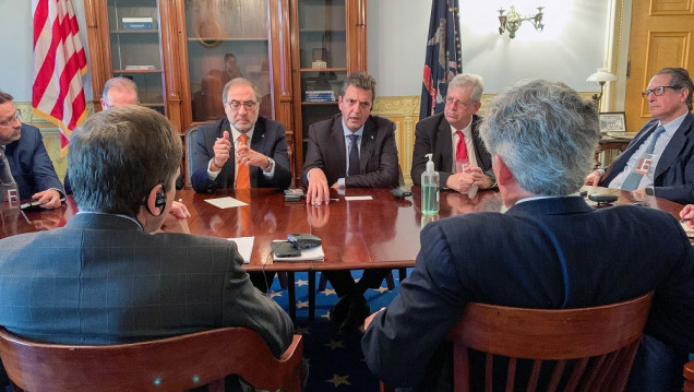 imagen Massa trae un "aprobado" por parte del FMI: se mantienen las metas acordadas con el Fondo