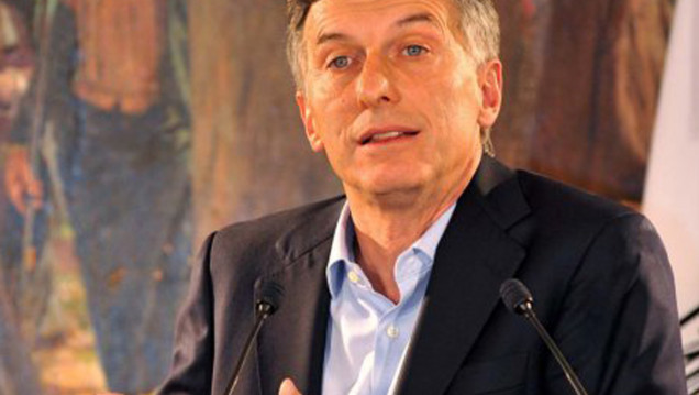 imagen Macri apelaría al Congreso para remover a Vanoli y a Gils Carbó