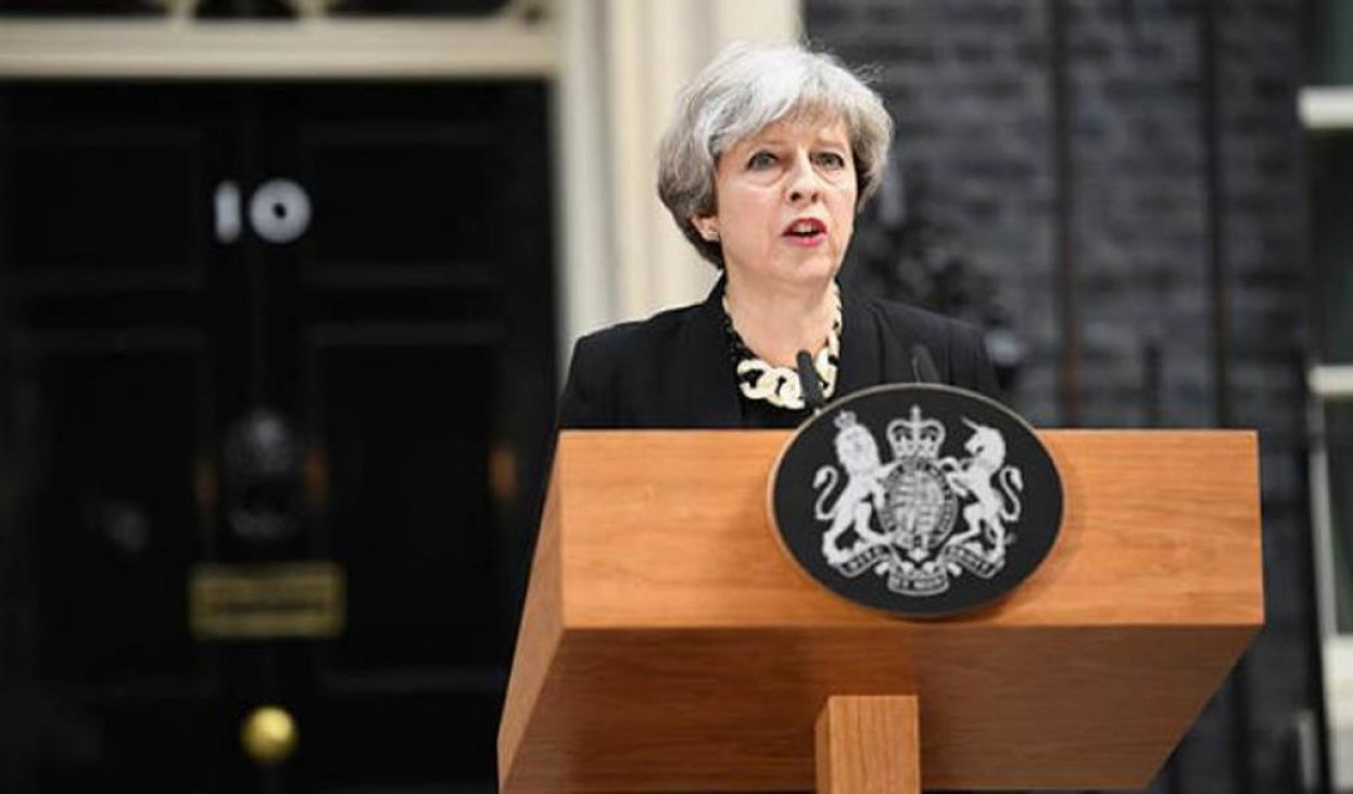 imagen Renunció un funcionario británico por tenencia de pornografía