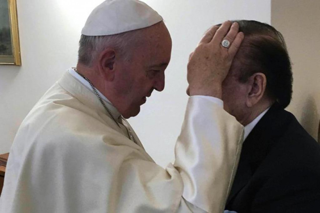 imagen Menem visitó al Papa y pidió "esperar" a Macri