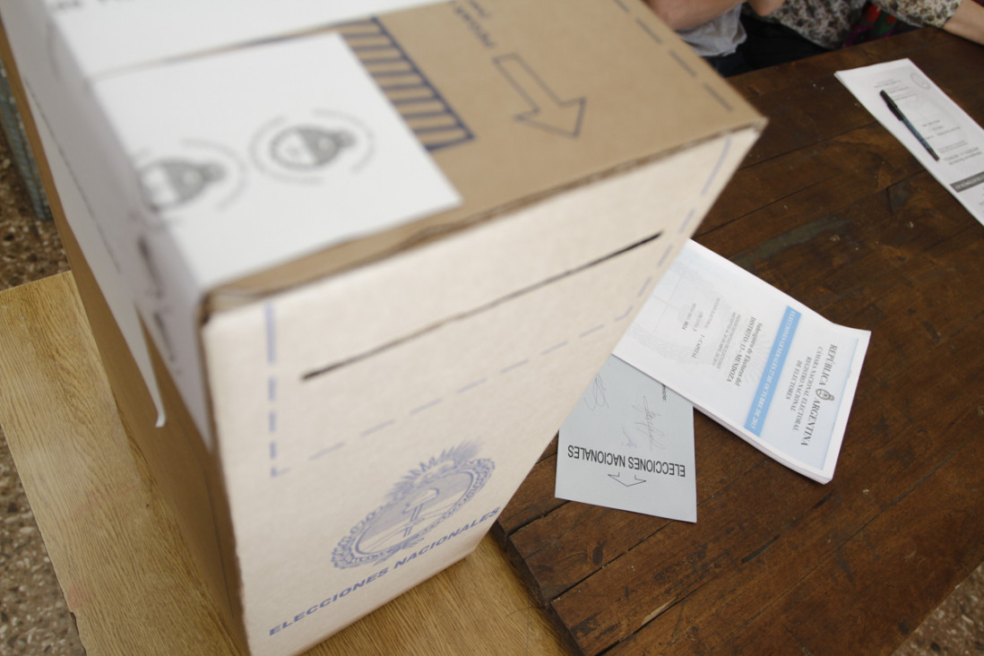 imagen Cobos ganó y la izquierda se consolidó como tercera fuerza