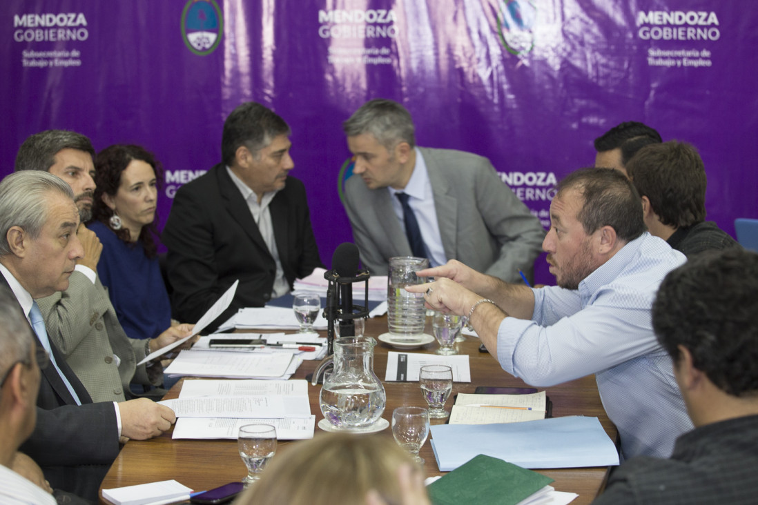 imagen Salud: la mejora en la oferta no convenció a los gremios