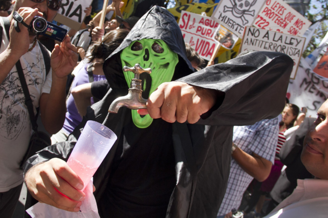 imagen Contundente mensaje contra la mega minería en el Carrusel 