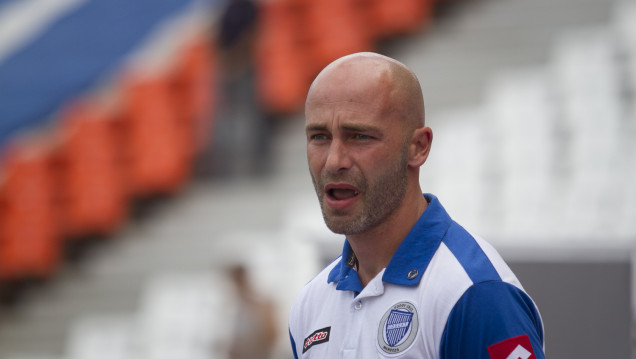 imagen El DT de Godoy Cruz: "Hubo de todo menos fútbol"