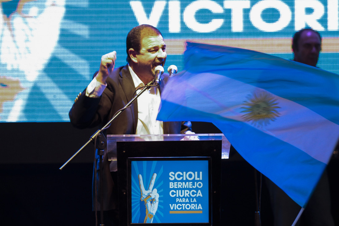 imagen El vicegobernador no inventó nada pero sacó la carta primero