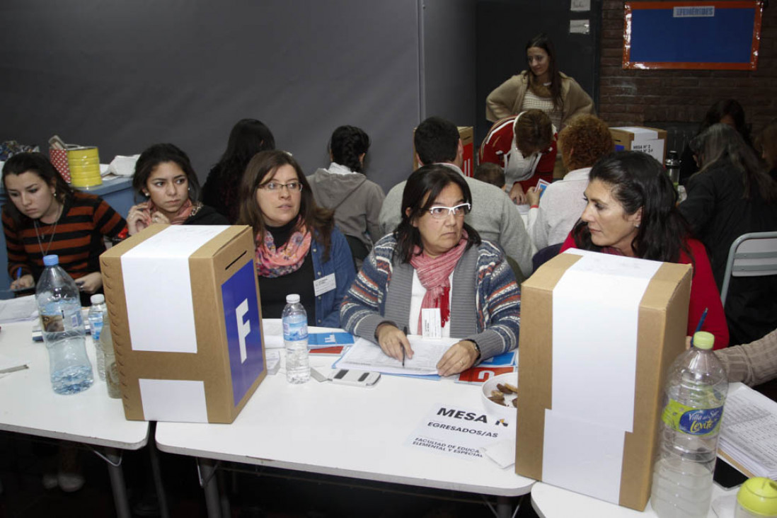 imagen Votaron los tres ingenieros en un clima de segunda vuelta