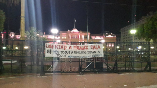 imagen Continúa el acampe por la liberación de Milagro Sala