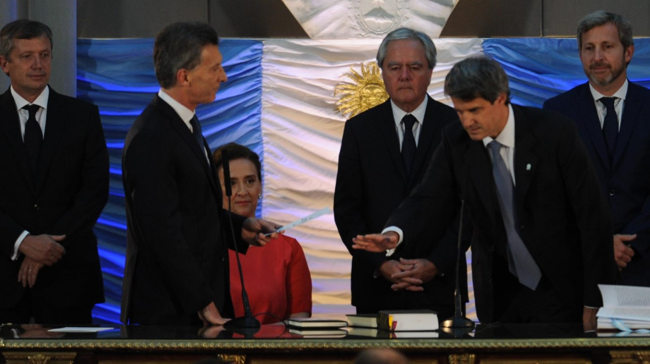 imagen Mauricio Macri tomó juramento a los funcionarios del nuevo gabinete
