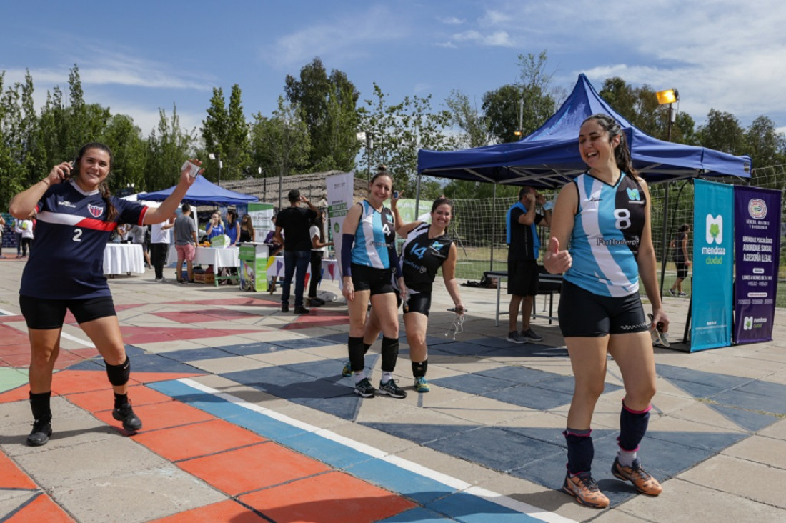 imagen Solo el 37% de los clubes argentinos brinda a las mujeres acceso a todos los deportes