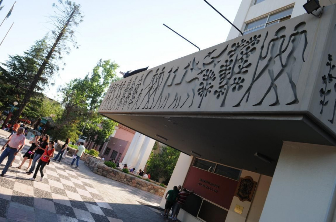 imagen El Gobierno le mandó 6 millones a Guaymallén para pagar sueldos