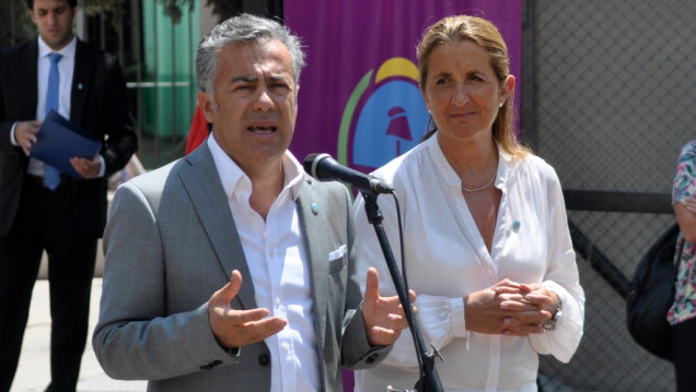 imagen Cornejo pidió "mano dura" con los médicos