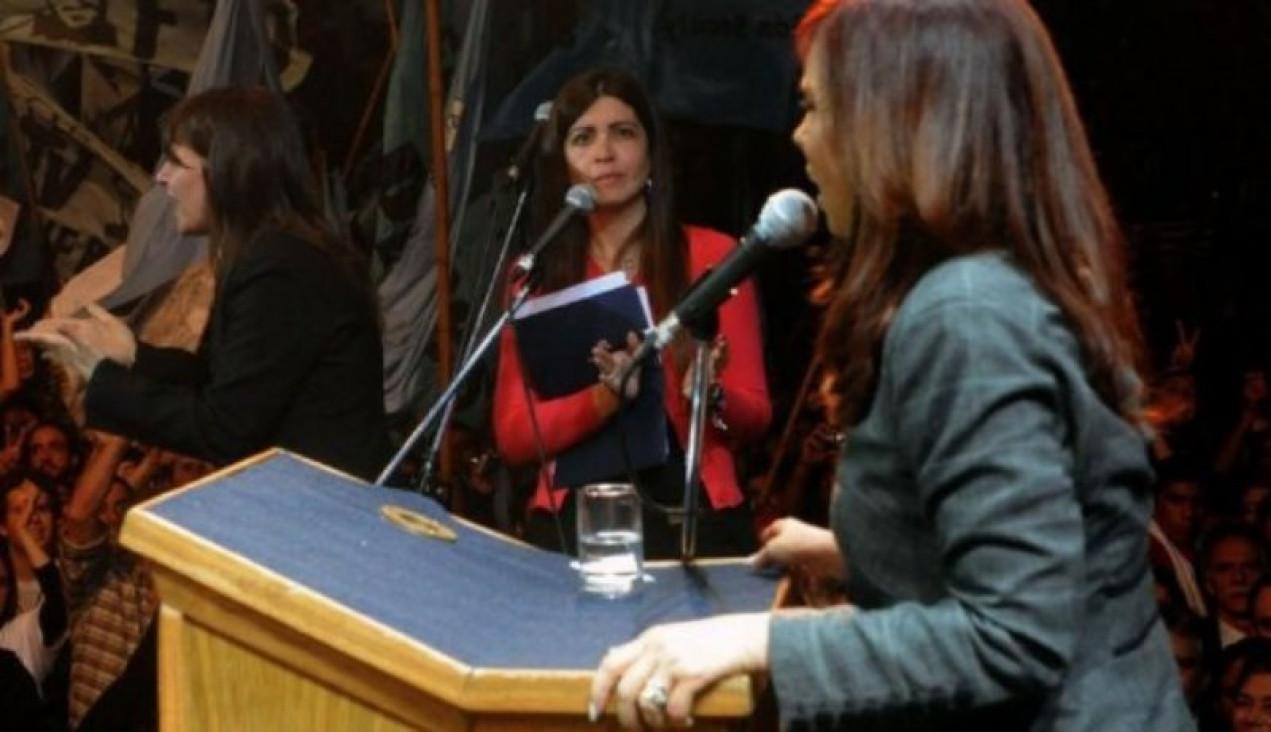 imagen La locutora oficial de Cristina denunció al Estado por $7 millones